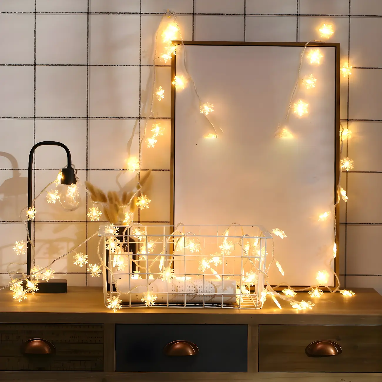 Battery Snowflake LED Warm White String Light Image - 1 | homeyfad