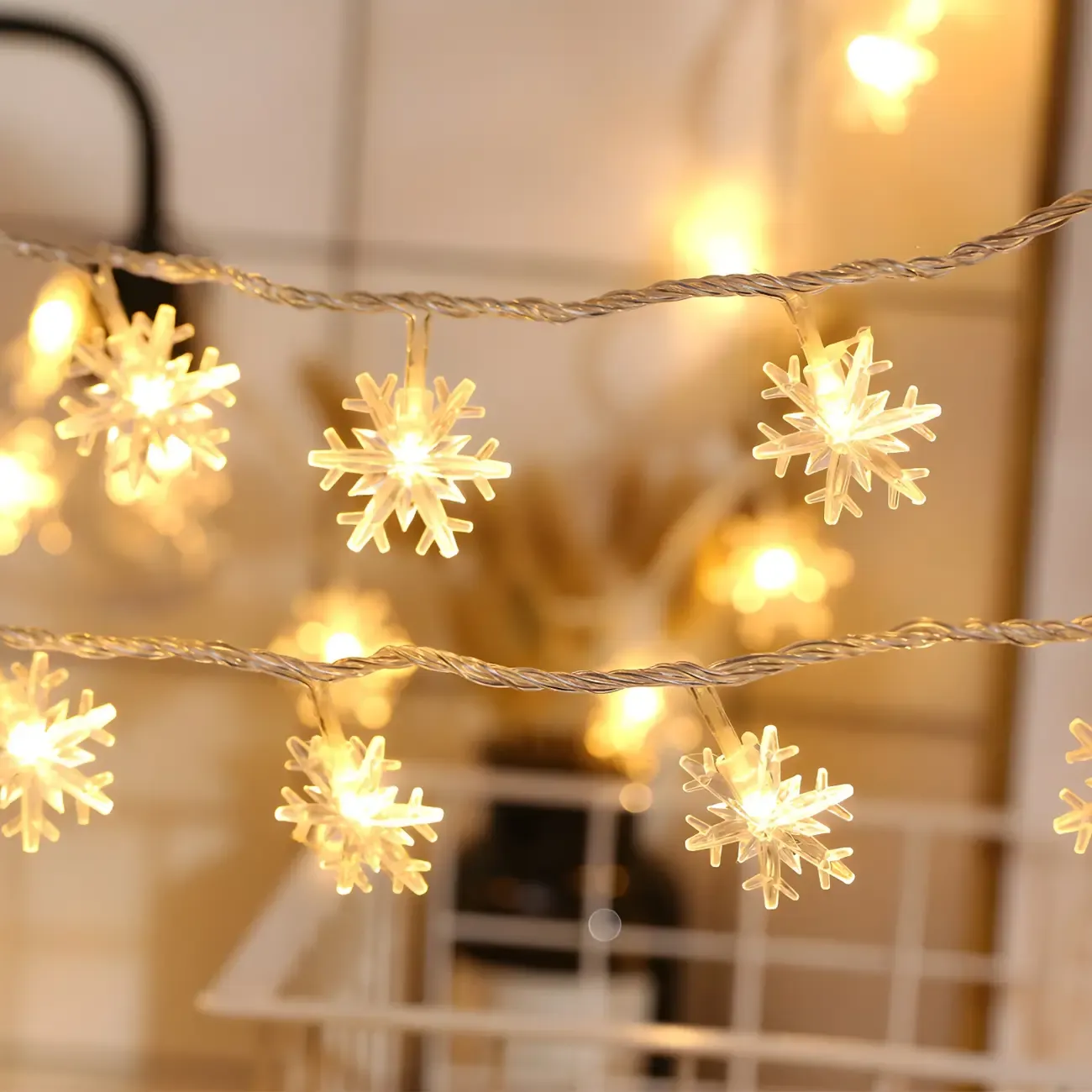 Battery Snowflake LED Warm White String Light Image - 2