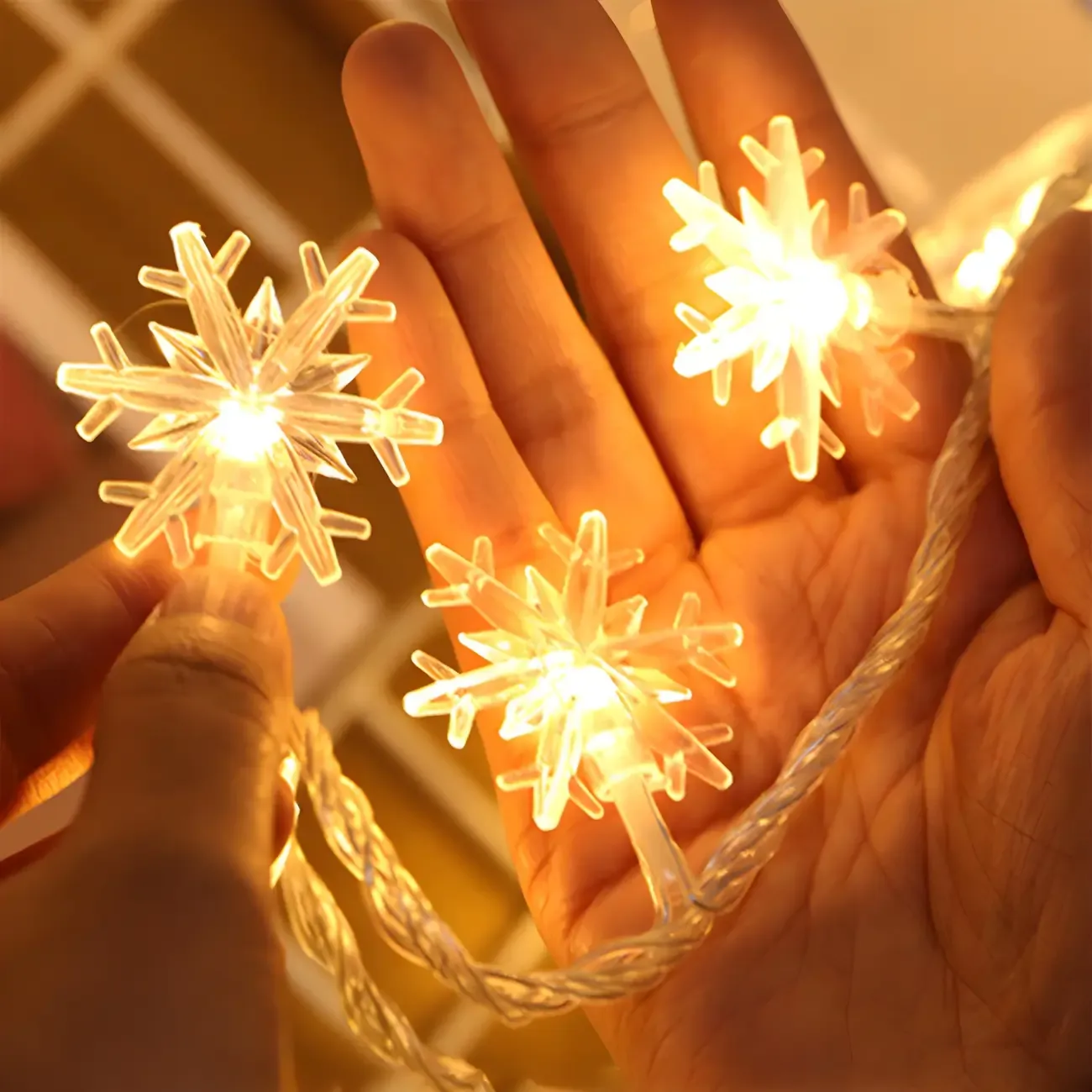 Battery Snowflake LED Warm White String Light Image - 9