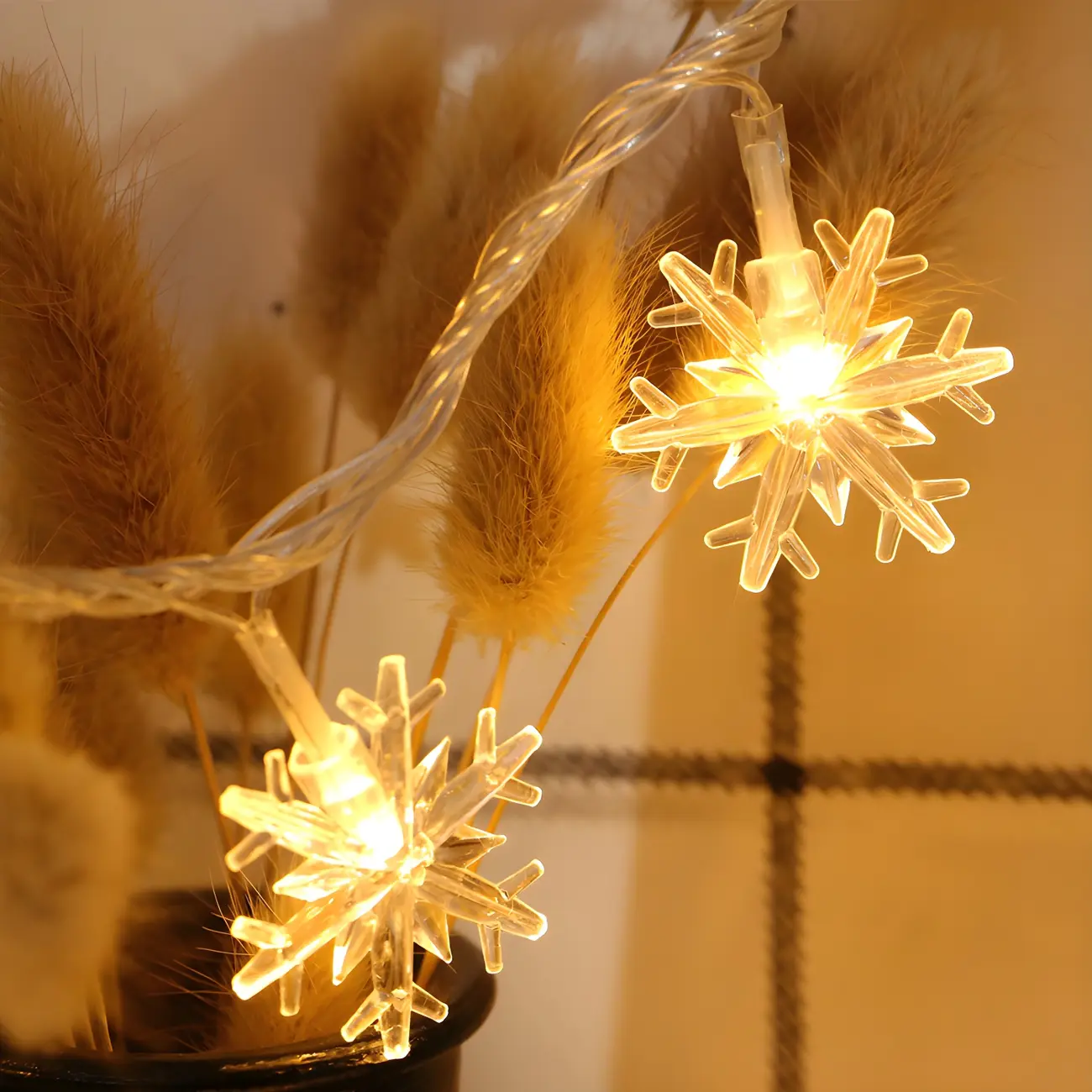 Battery Snowflake LED Warm White String Light Image - 8 | homeyfad