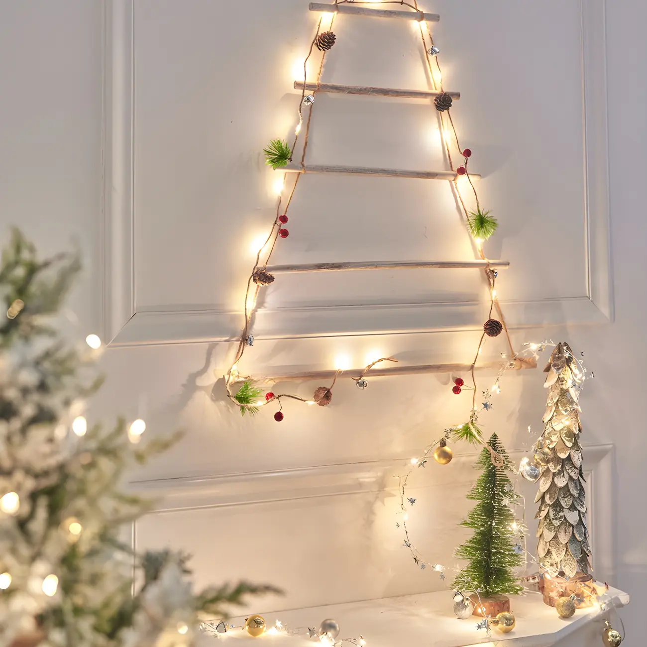 Festive Garland 20-Light LED String Light Image - 2 | homeyfad