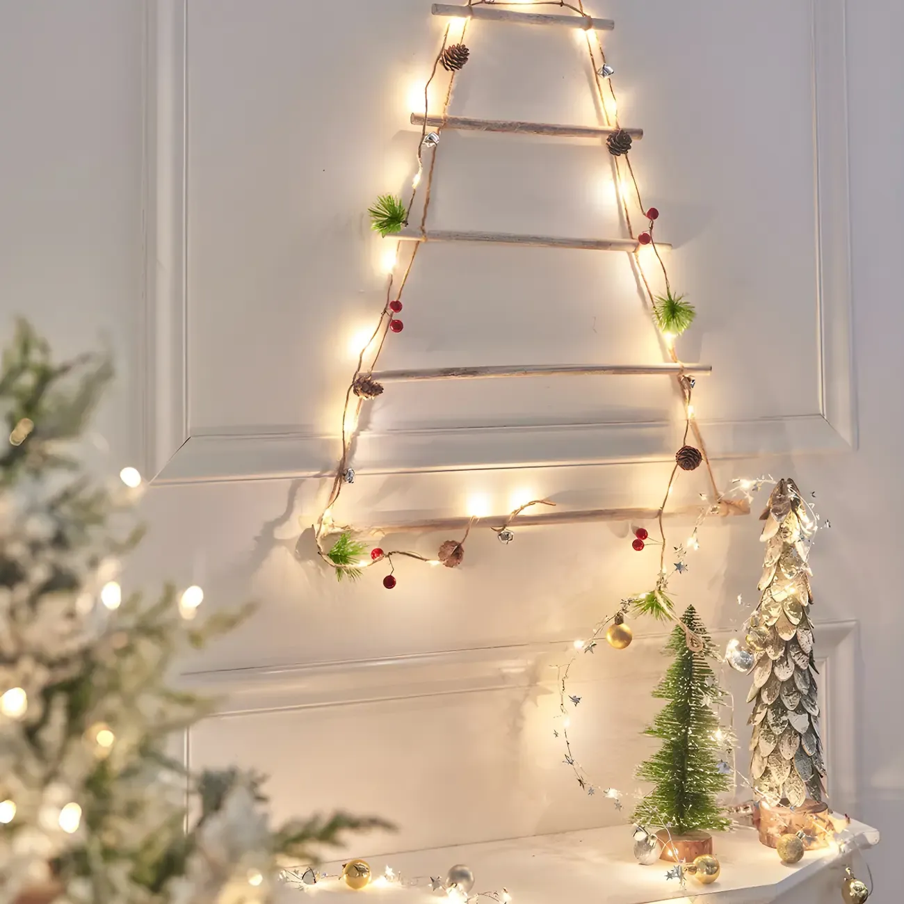 Festive Garland 20-Light LED String Light Image - 2