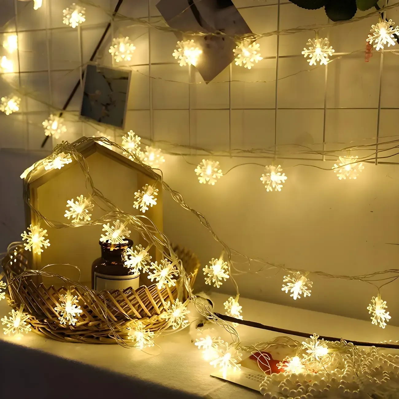 Decorative Snowflake Battery LED String Light Image - 1