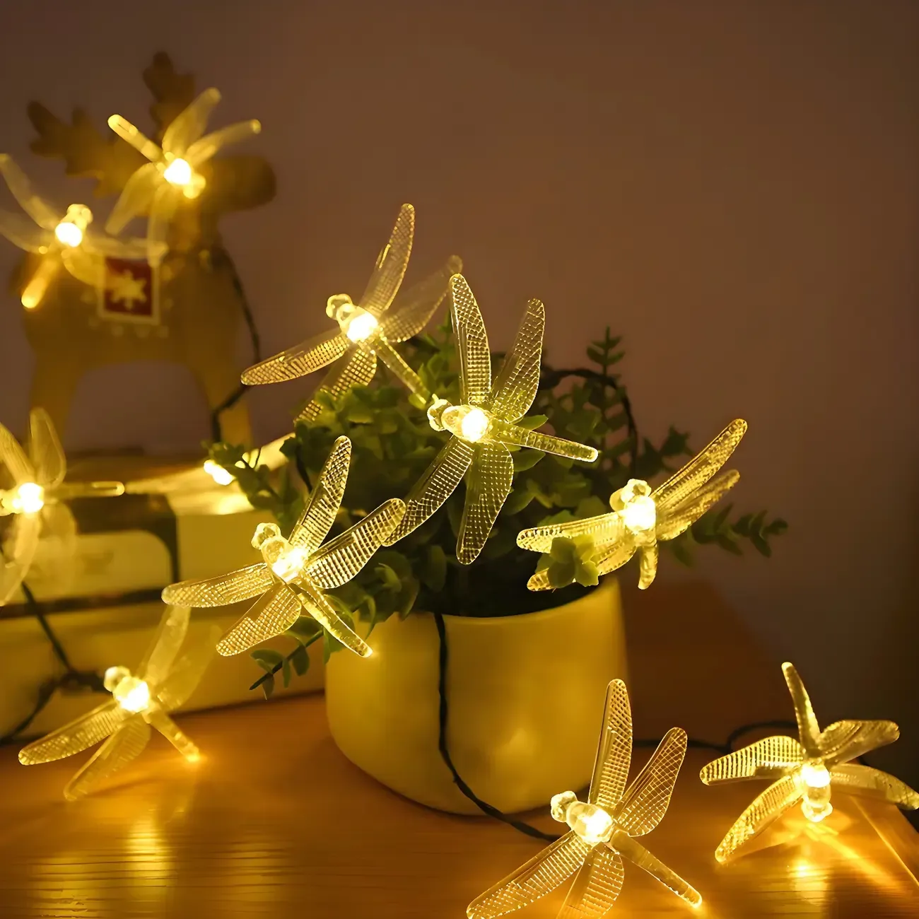 Dragonfly Solar Waterproof LED String Light Image - 1