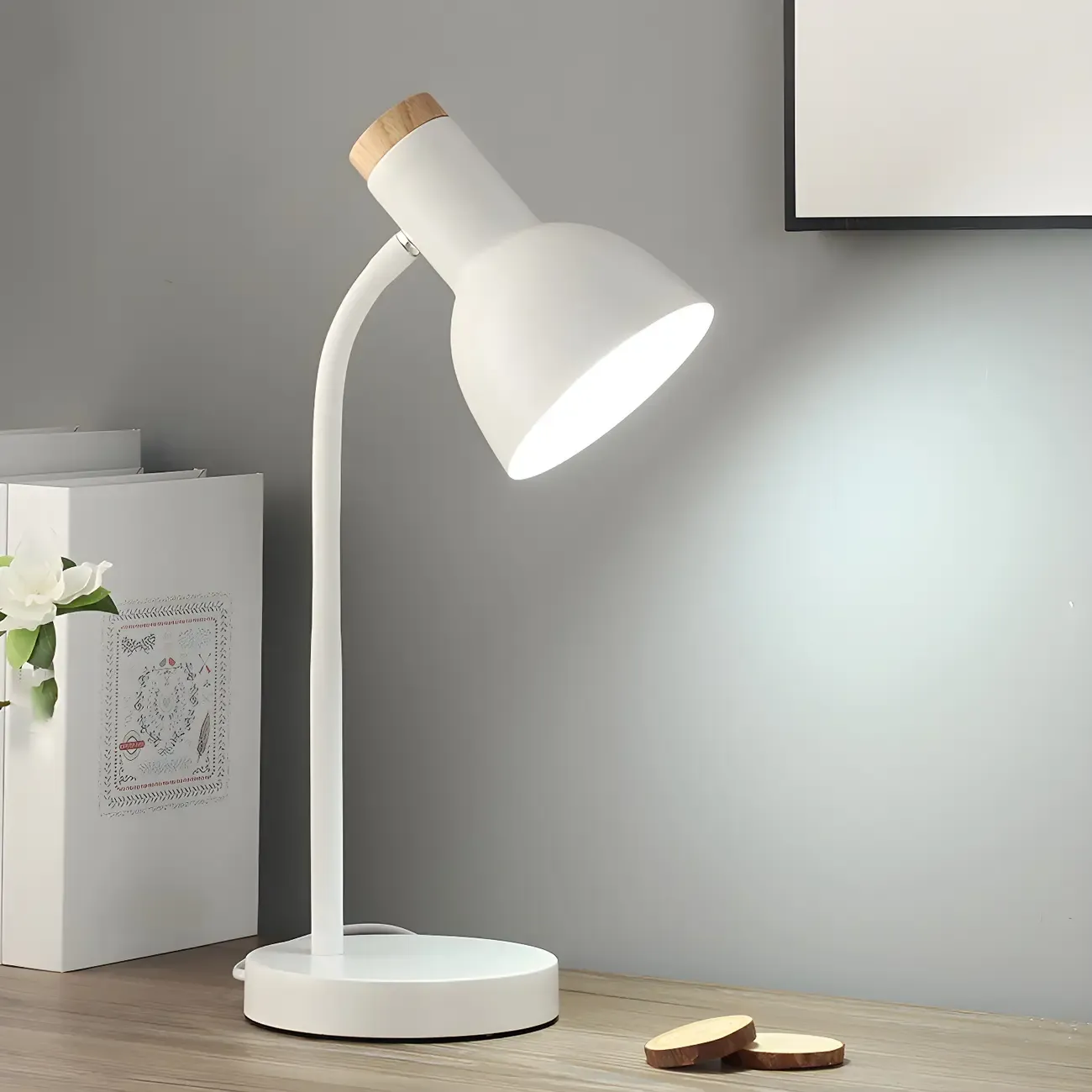Bell Shape Metal Kids Lamp Adjustable Height for Study Room