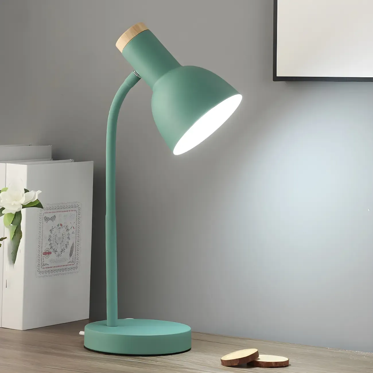 Bell Shape Metal Kids Lamp Adjustable Height for Study Room