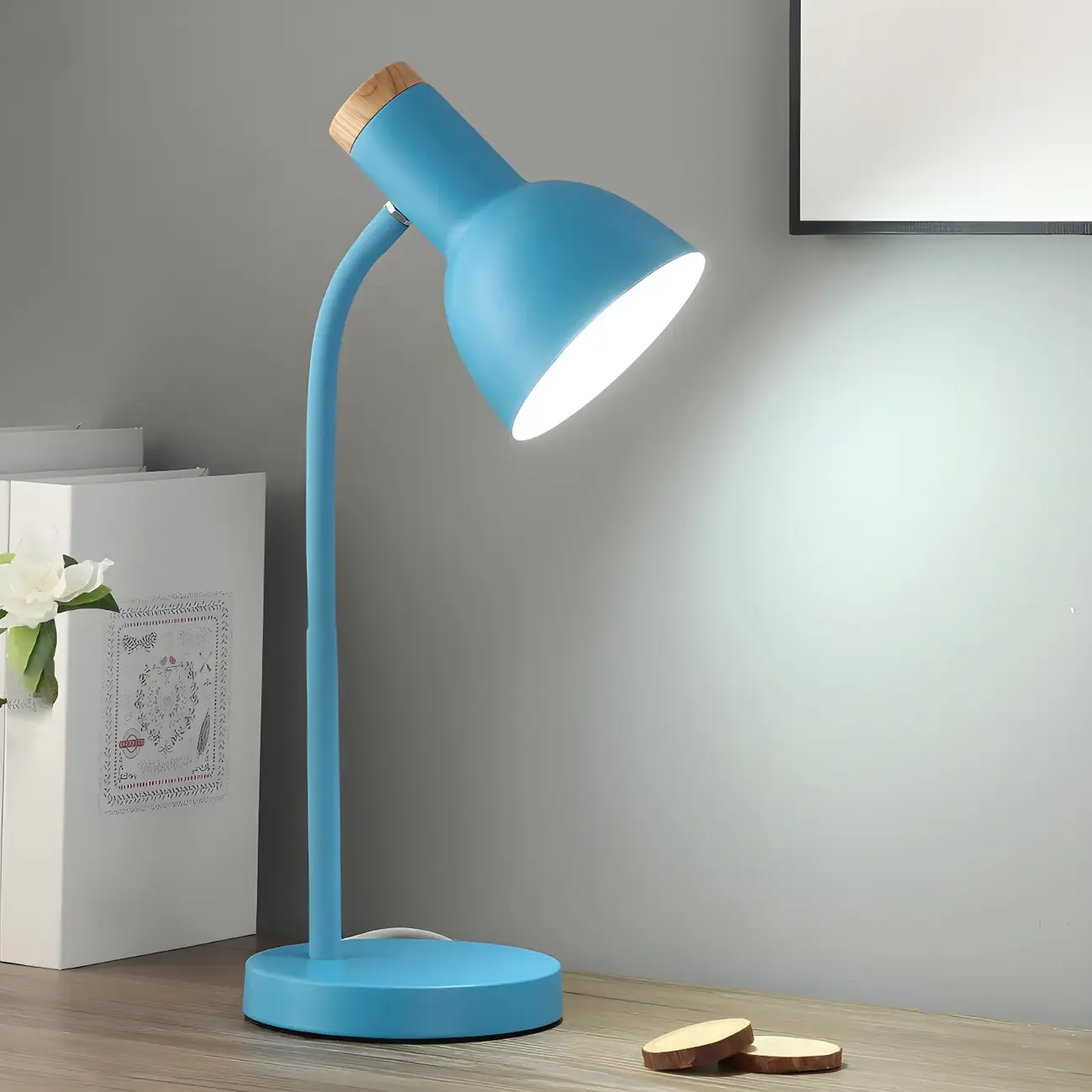Bell Shape Metal Kids Lamp Adjustable Height for Study Room