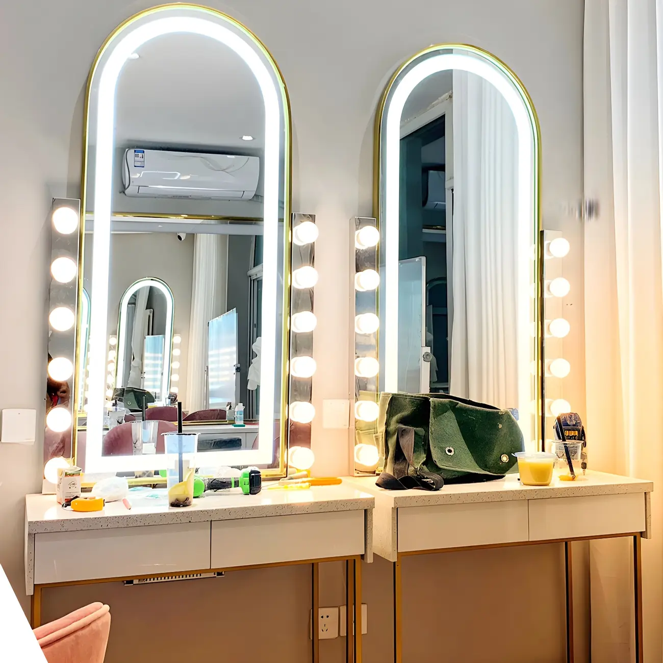 Contemporary Globe Vanity Light Multi Bulb Bathroom Fixture Image - 2 | homeyfad