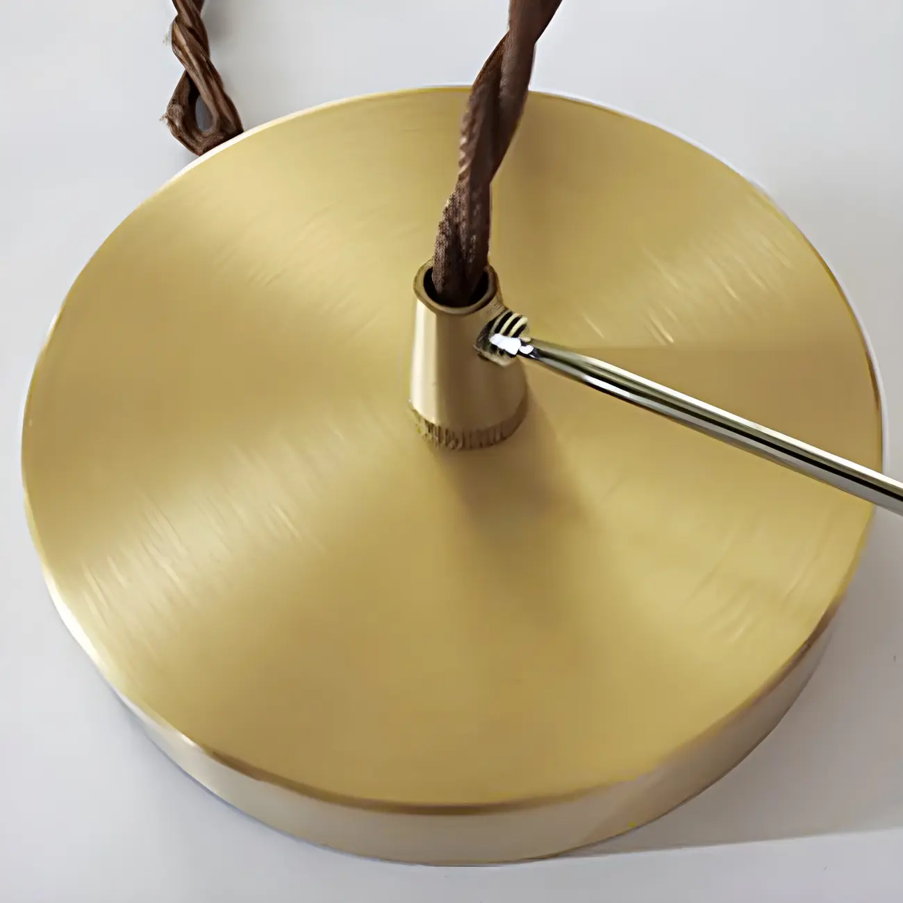 Art Deco Vintage Flower Glass Brass Hanging Pendant Light Image - 7 | homeyfad