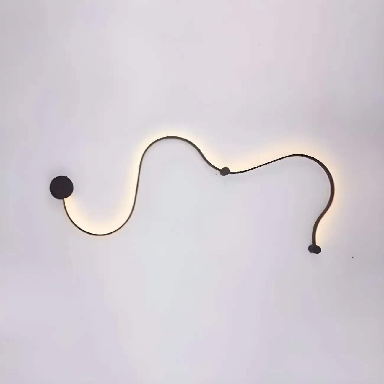 Unique Black Linear Flowing LED Wall Sconce for Living Room