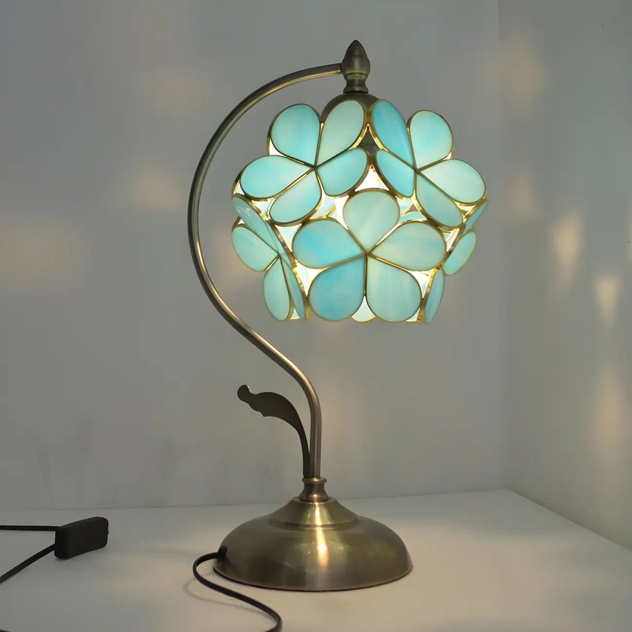 Vintage Stained Glass Flower Petal Table Lamp  Image - 3