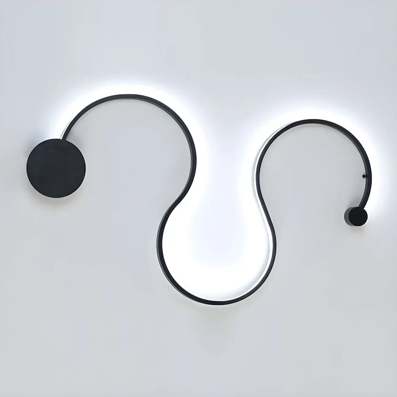 Modern Linear Abstract LED Wall Sconce for Residential Use