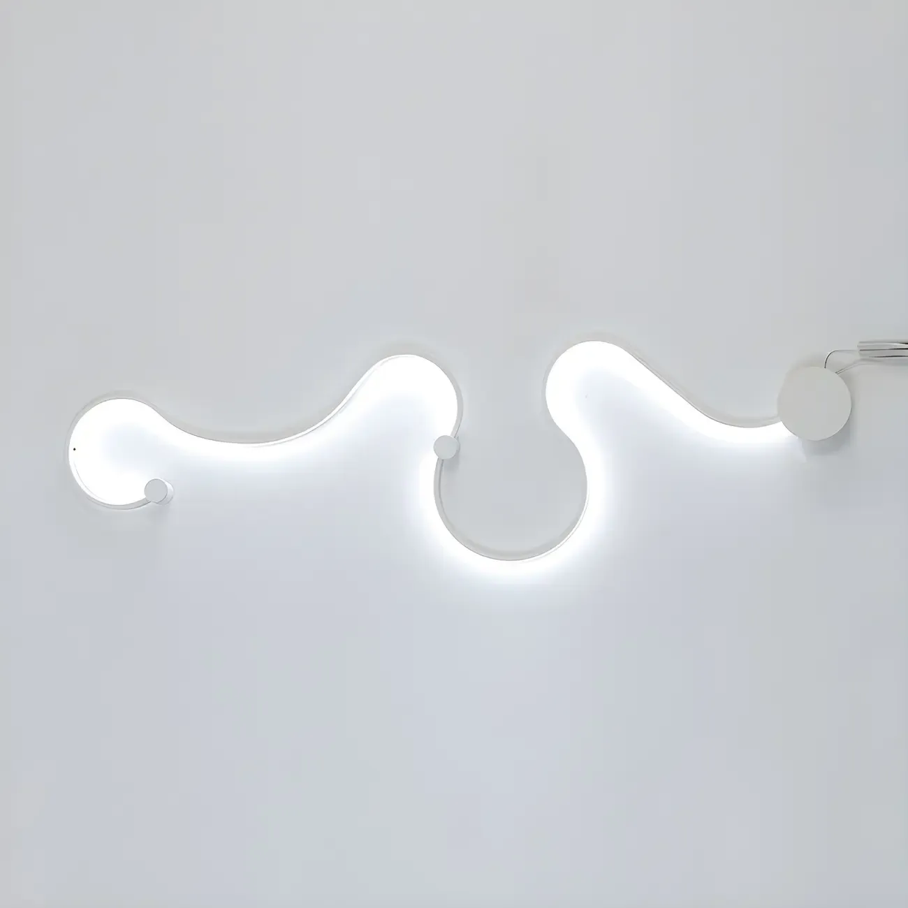 Modern Linear Abstract LED Wall Sconce for Residential Use | HomeyFad 