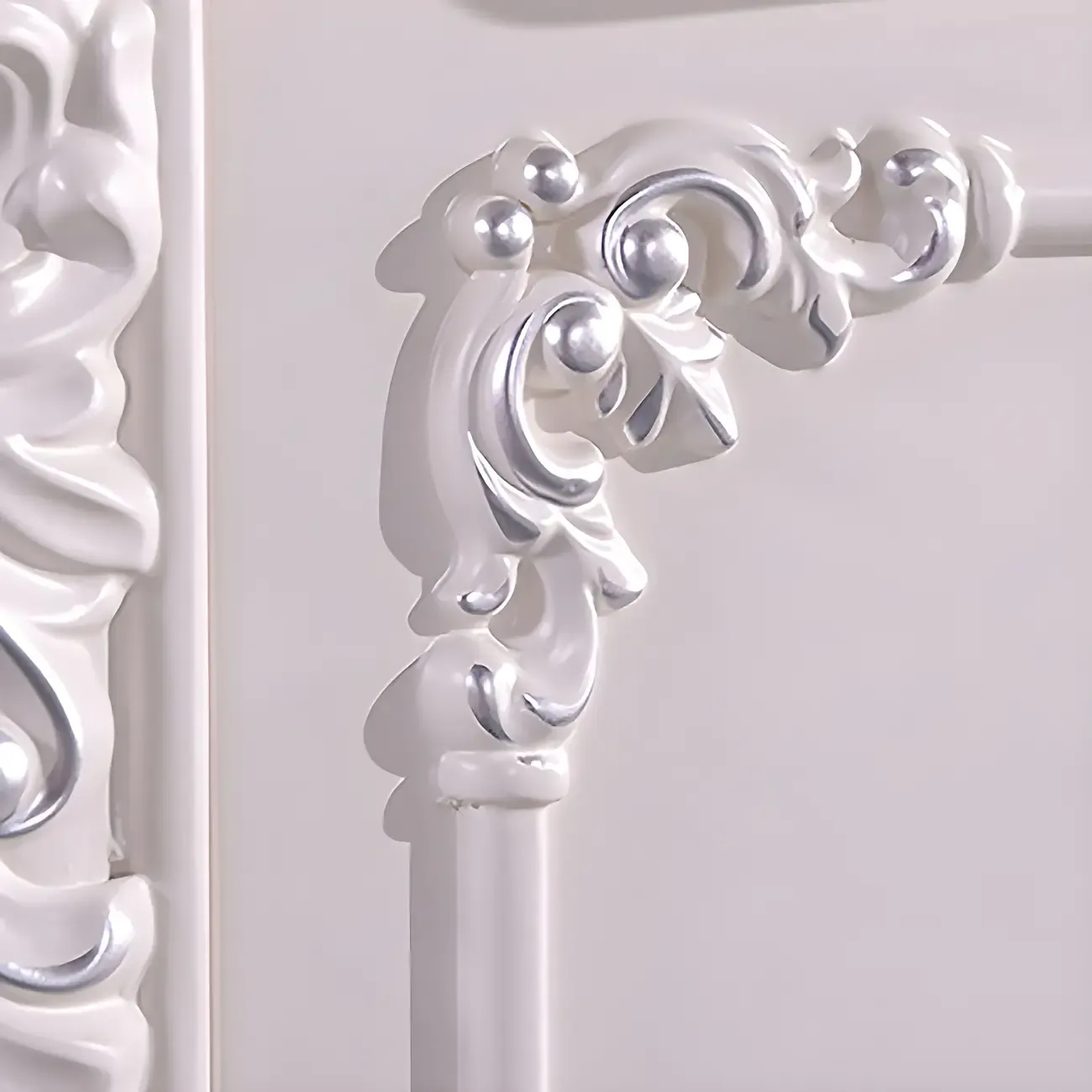 Traditional Glam 5-drawer White Wood Chest for Bedroom Image - 11