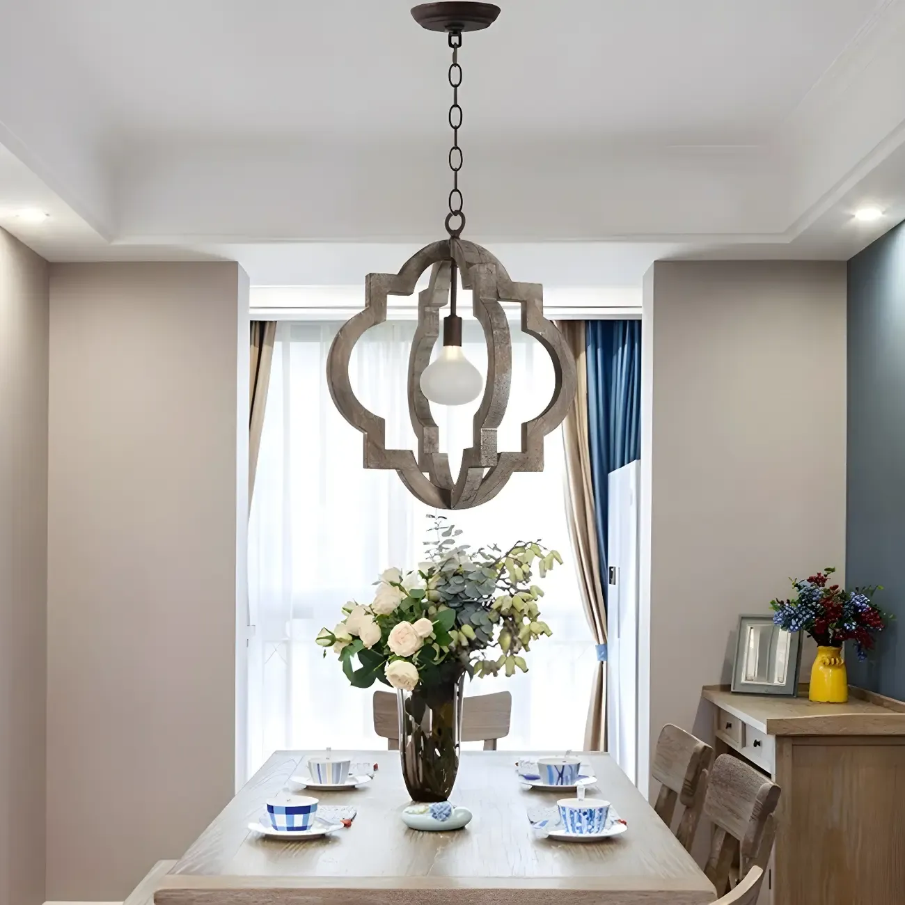 Antique Wood Quatrefoil Rustic Metal Chandelier Image - 3