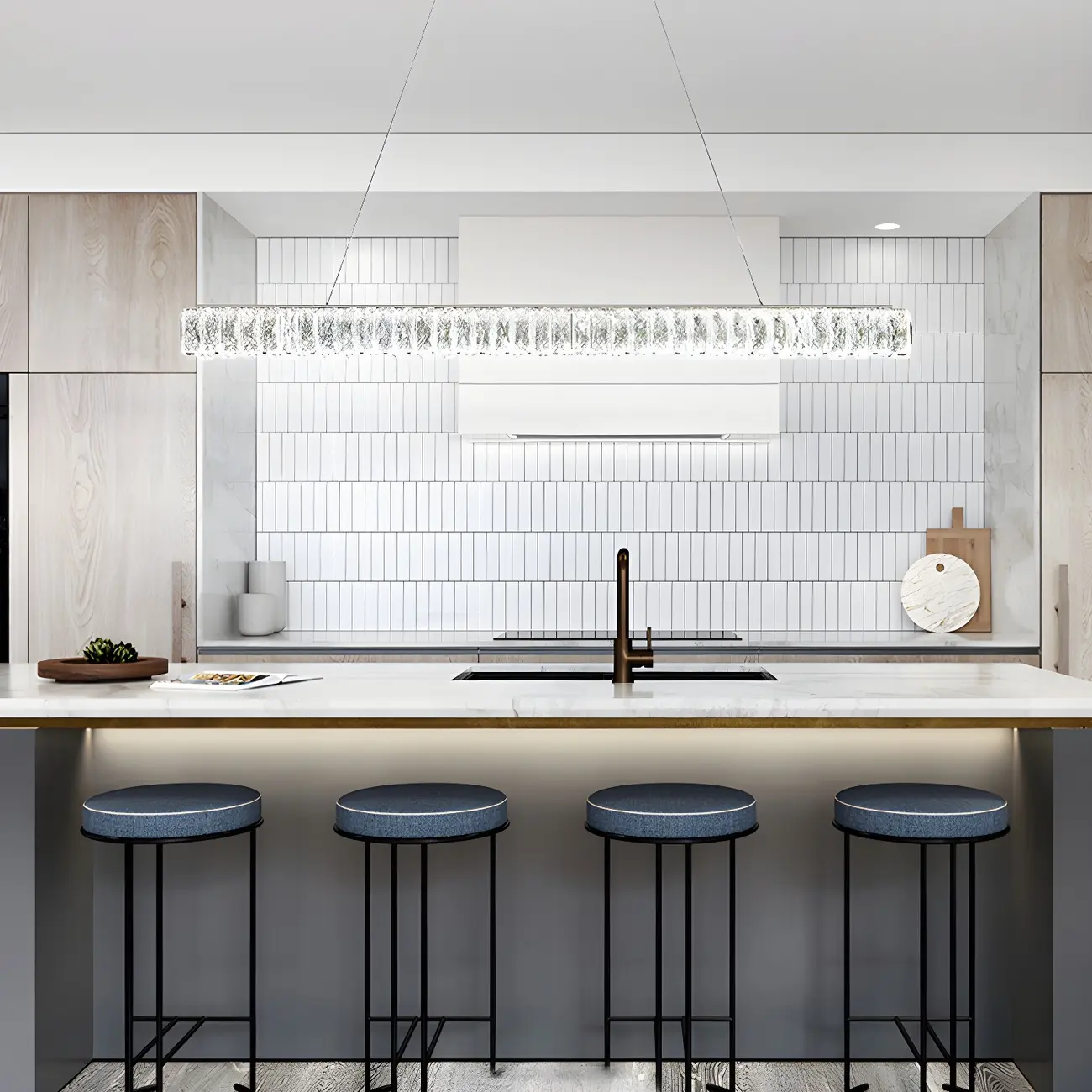 Trendy Modern Crystal Linear Pendant Light Image - 10 | homeyfad