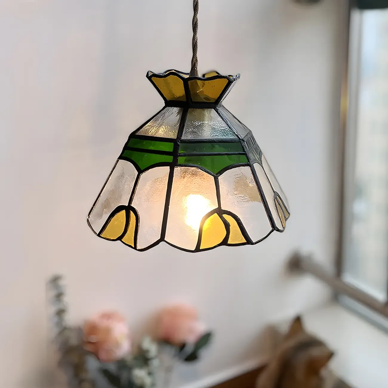 Floral Stained Glass Brass Pendant Light Adjustable Height Image - 1