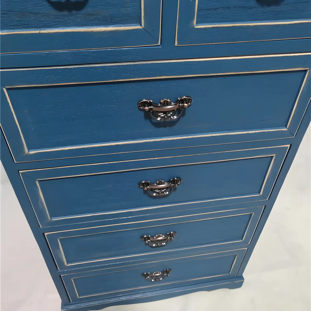 Traditional Wooden Dressers & Chests with Drawers for Bedroom Image - 16