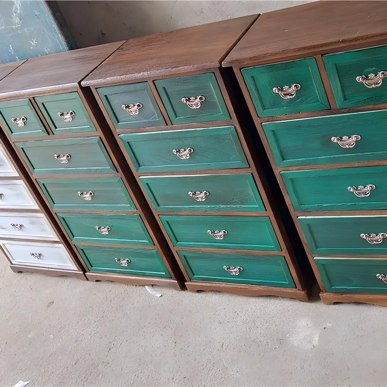Traditional Wooden Dressers & Chests with Drawers for Bedroom Image - 24