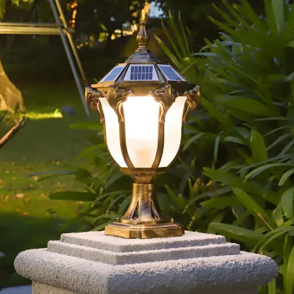 Vintage Elegant Metal Solar Post Cap Light Image - 2