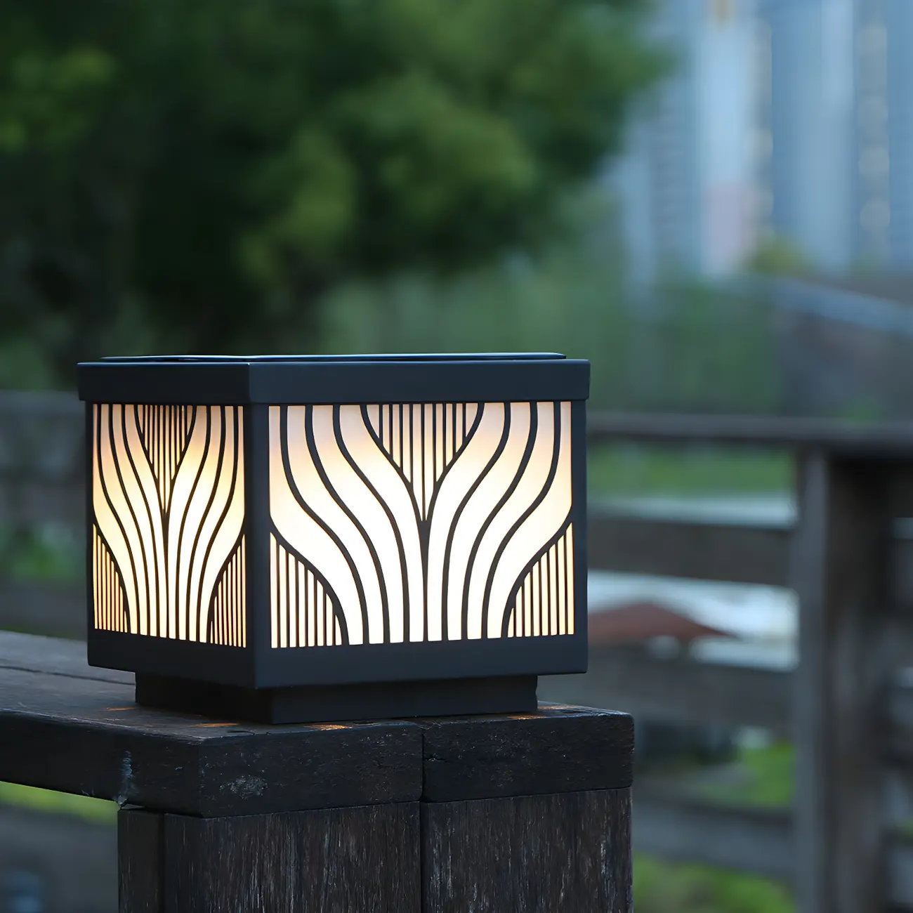 Exquisite Pattern Solar Geometric Post Cap Light Image - 2 | homeyfad