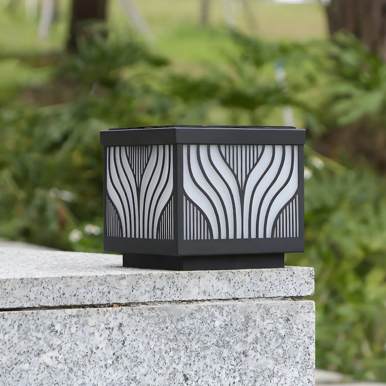 Exquisite Pattern Solar Geometric Post Cap Light Image - 5 | homeyfad