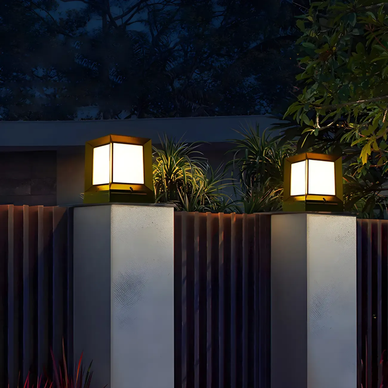 Outdoor Rectangle Black Plastic Solar Post Cap Light LED Lamp Image - 4