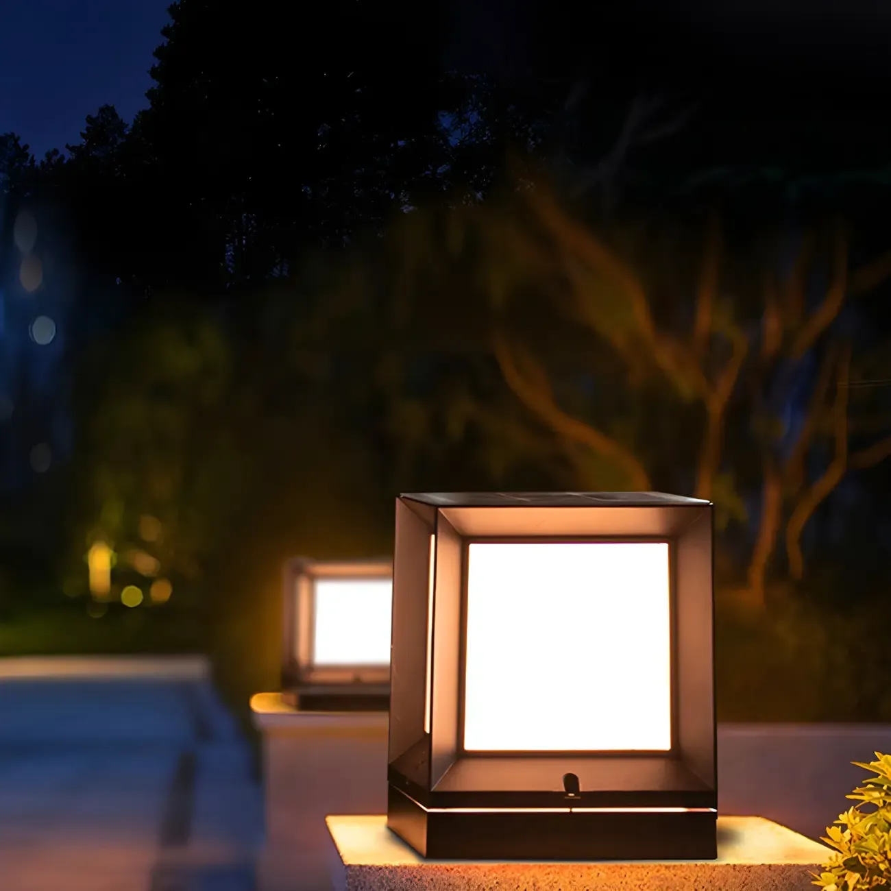 Outdoor Rectangle Black Plastic Solar Post Cap Light LED Lamp Image - 15