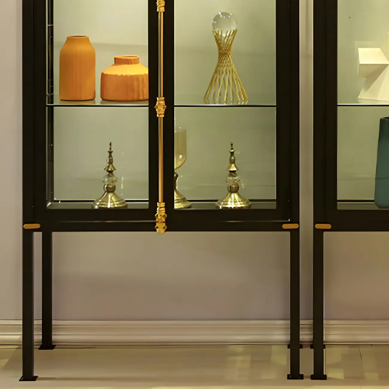 Modish Clear Glass Black Metal Curio Display Cabinet Image - 10 | homeyfad