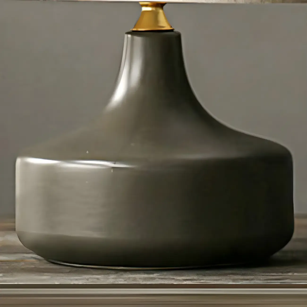 Modern Ceramic Barrel Bedside Table Lamp with Linen Shade Image - 9