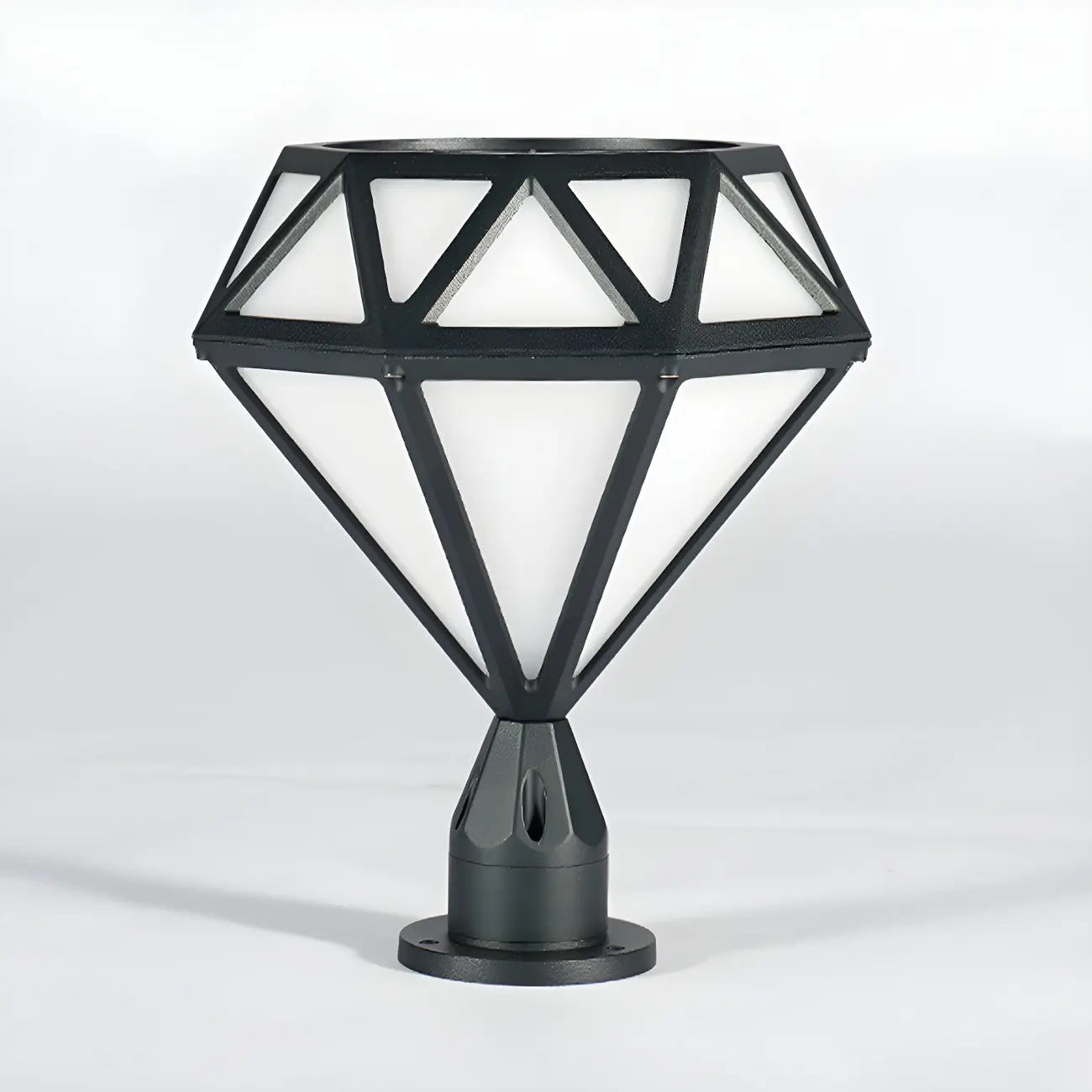 Black Metal Diamond-Design Post Cap Light Image - 9 | homeyfad