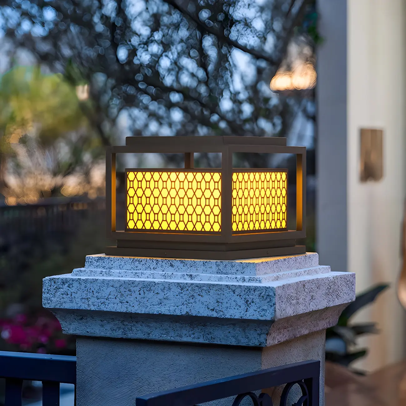 Metal Grid Cage Solar Post Cap Light Image - 4 | homeyfad