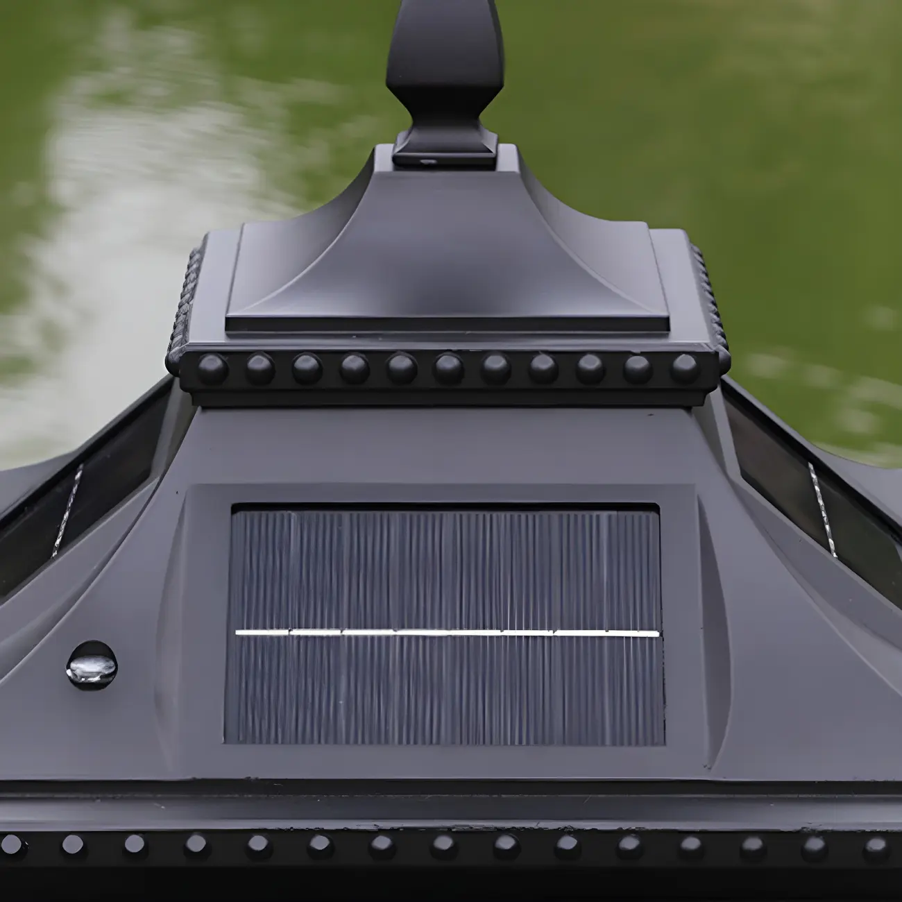 Retro Metal Clear Pane Solar Post Cap Light Image - 13 | homeyfad