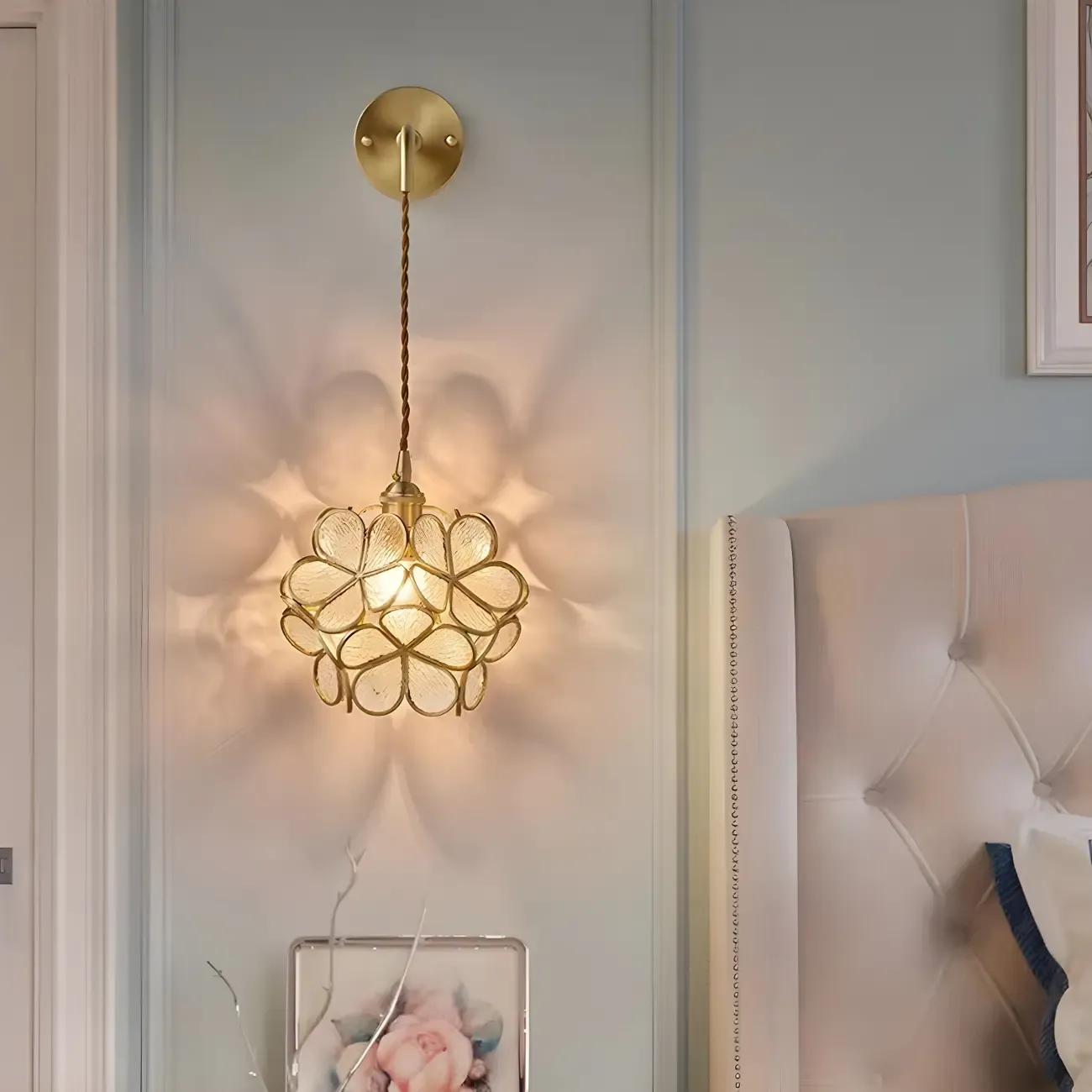 Modern Flower Prismatic Glass Arc Vanity Light Image - 20