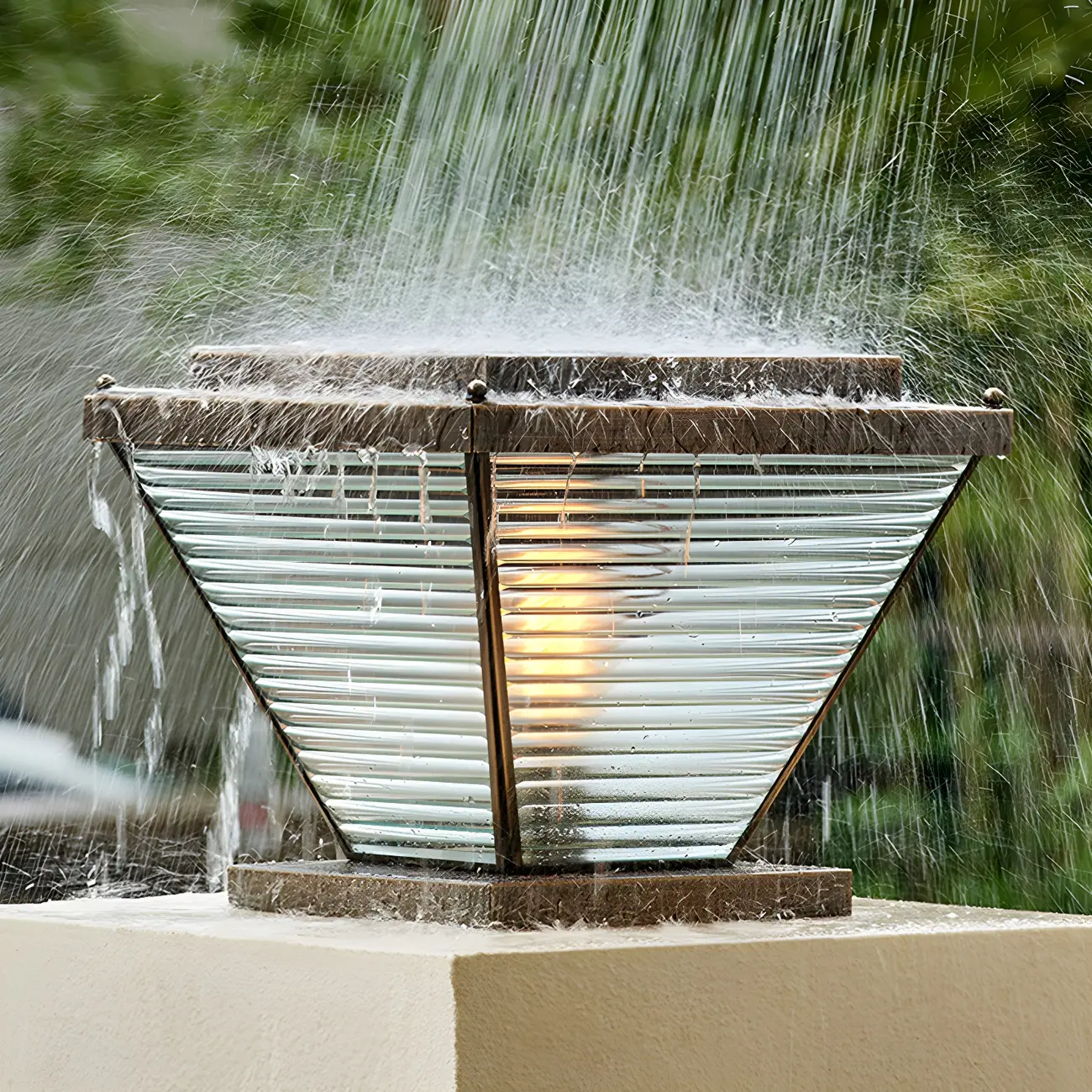 Solar Bronze Glass Reverse-Pyramid Post Cap Light Image - 5 | homeyfad