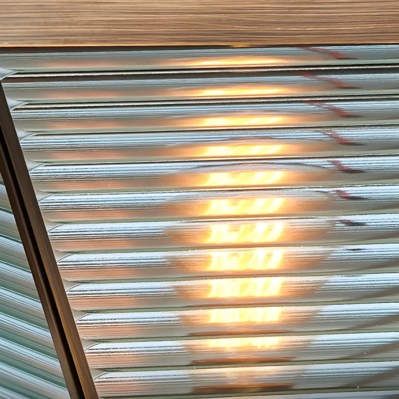 Solar Bronze Glass Reverse-Pyramid Post Cap Light Image - 8