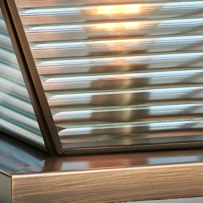 Solar Bronze Glass Reverse-Pyramid Post Cap Light Image - 9
