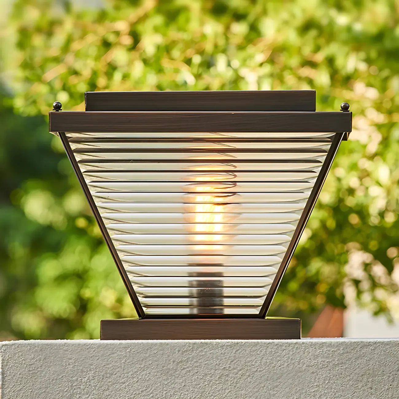 Solar Bronze Glass Reverse-Pyramid Post Cap Light Image - 3