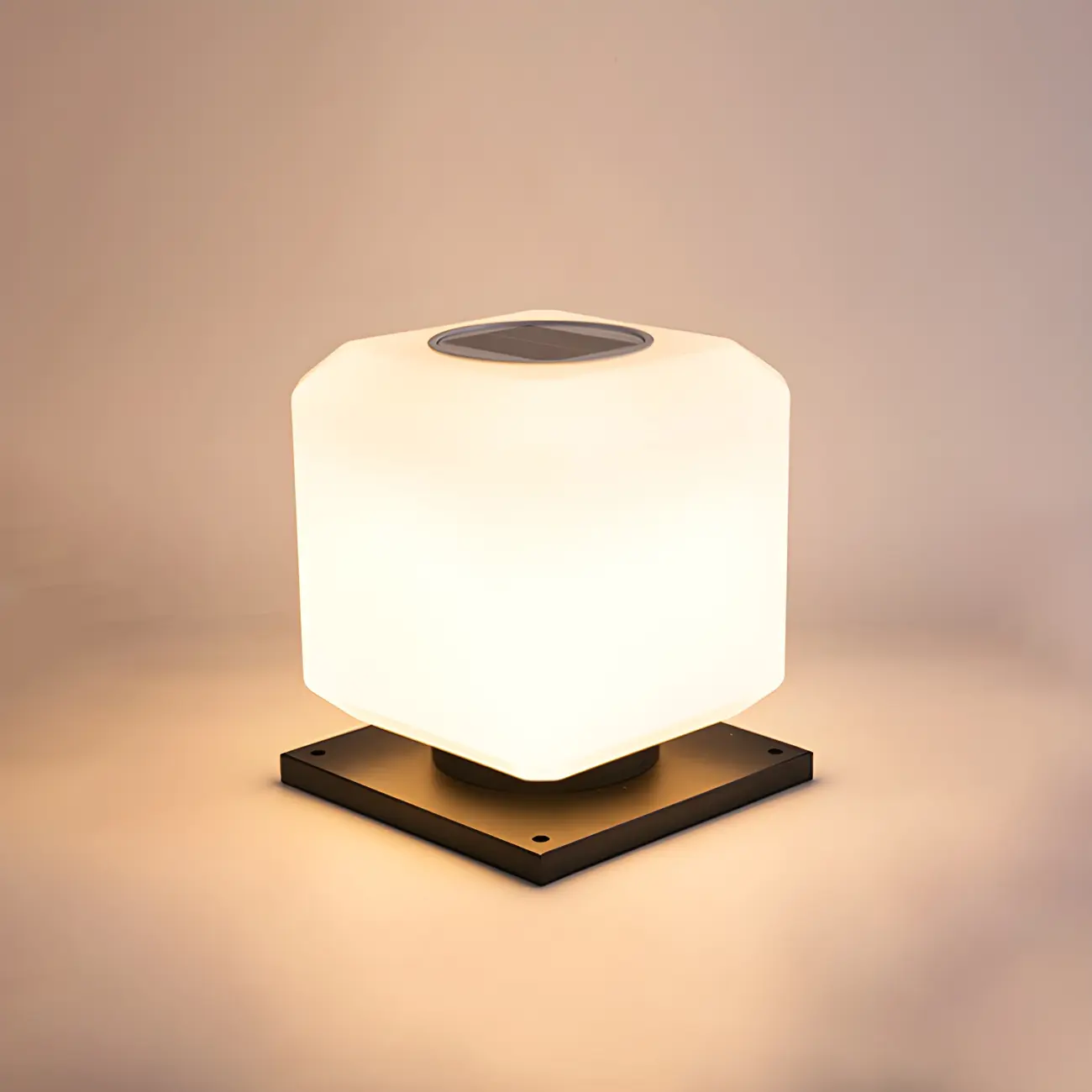 Solar White Simple Cube Post Cap Light Image - 9 | homeyfad