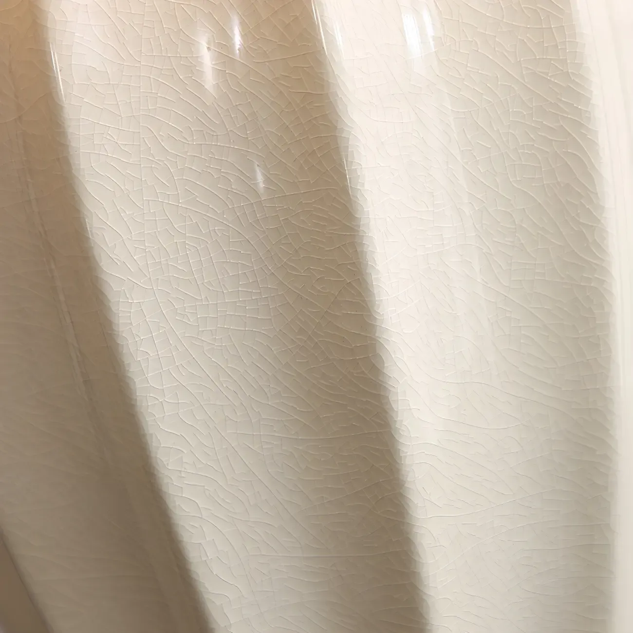 Elegant Barrel Fabric Shade Ceramic Table Lamp for Bedroom Image - 16