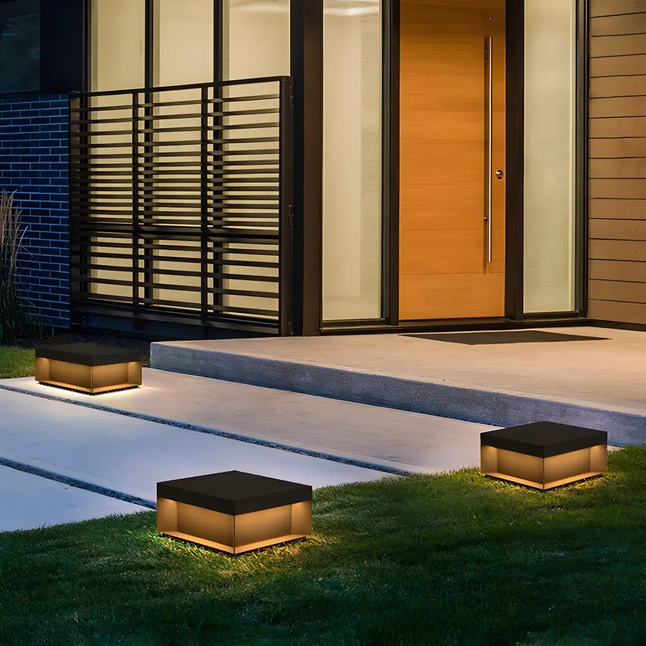 Square Solar Black Metal Post Cap Light Image - 5
