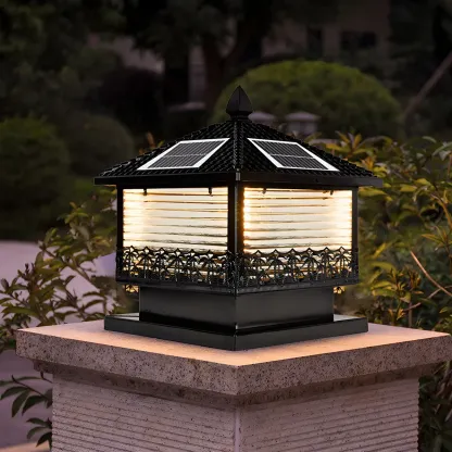 House-Shape Metal Solar Post Cap Light Image - 1