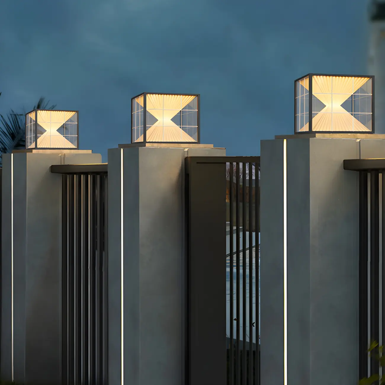 Modern Solar Two-Tier Shade Cube Post Cap Light Image - 5 | homeyfad