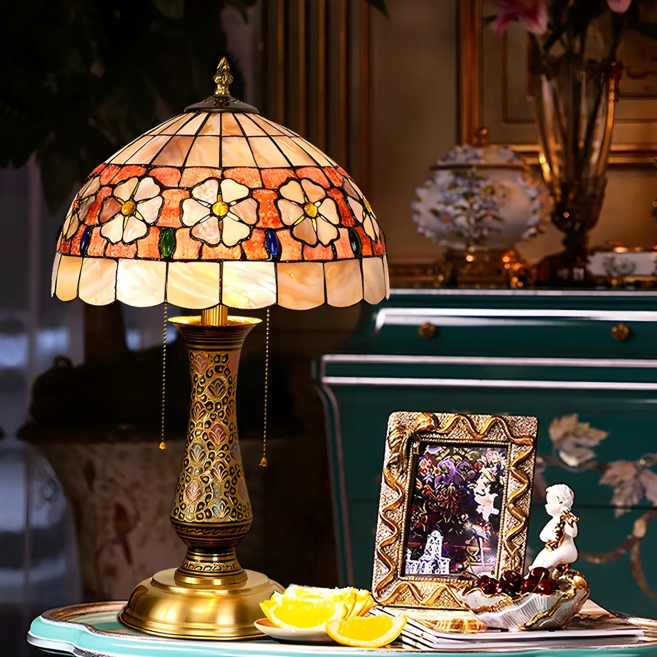 Antique Brass 2-Light Stained Glass Dome-Shape Table Lamp Image - 3 | homeyfad