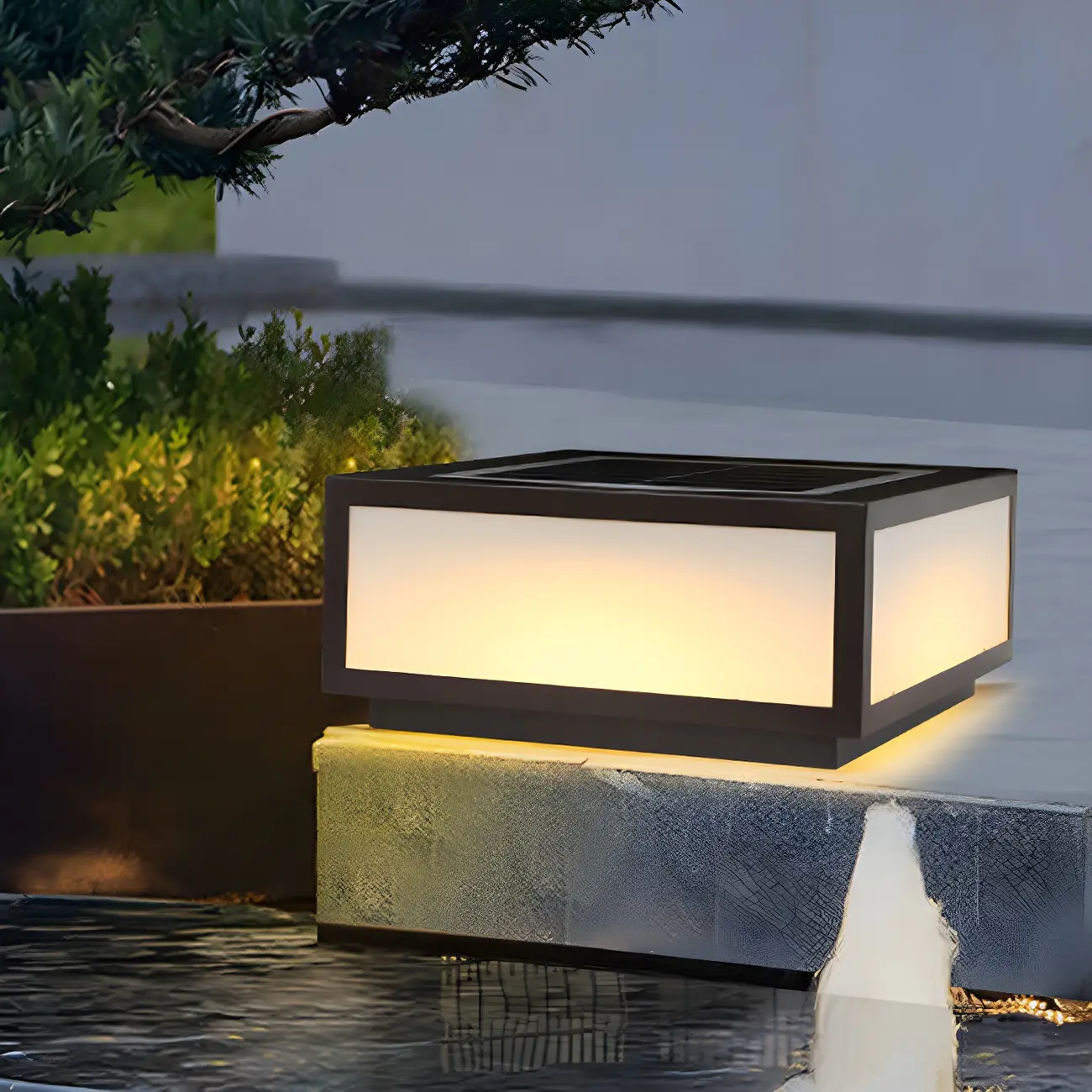 Solar Simple Metal Cubic Post Cap Light Image - 2 | homeyfad