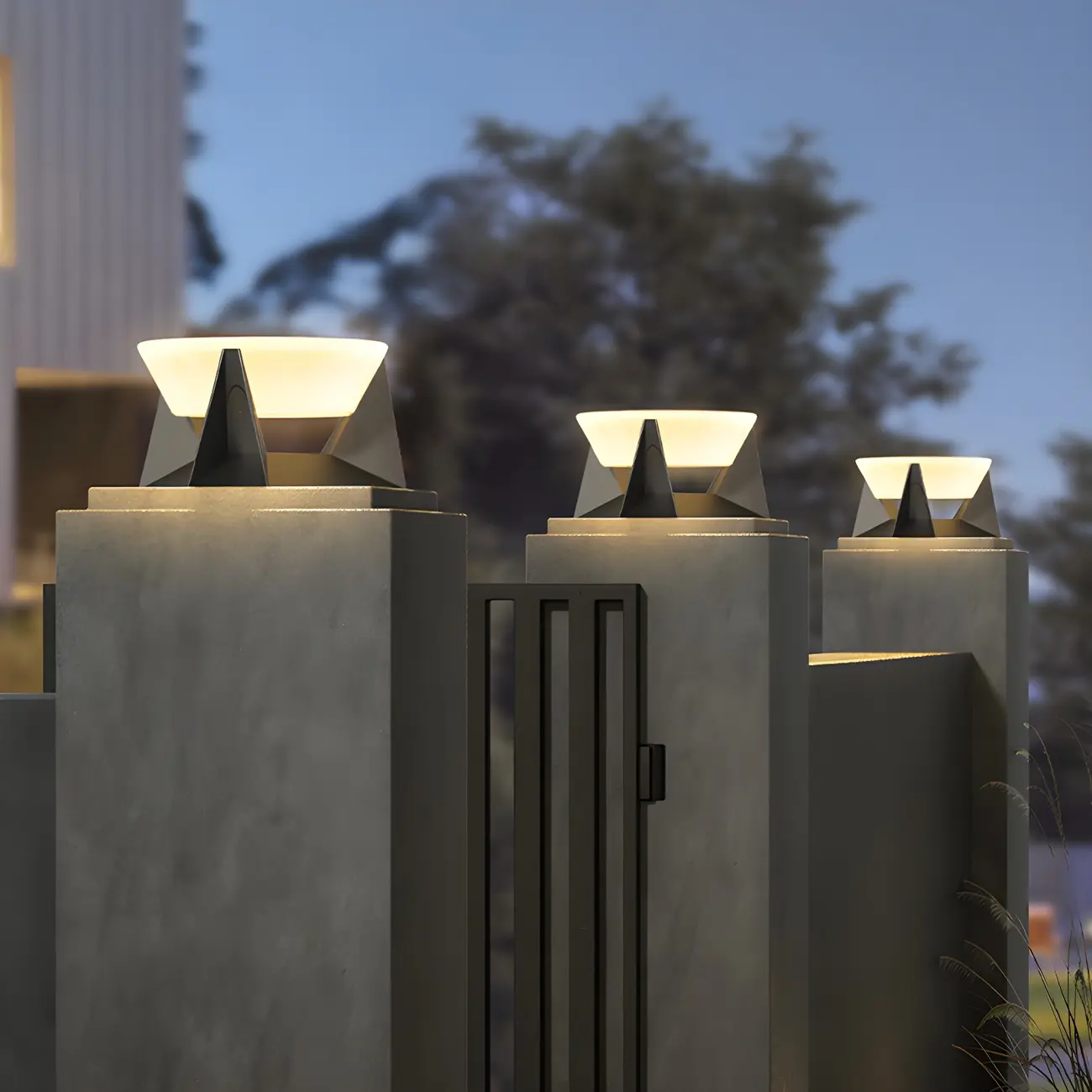 Solar Black Metal Round Post Cap Light Image - 3 | homeyfad