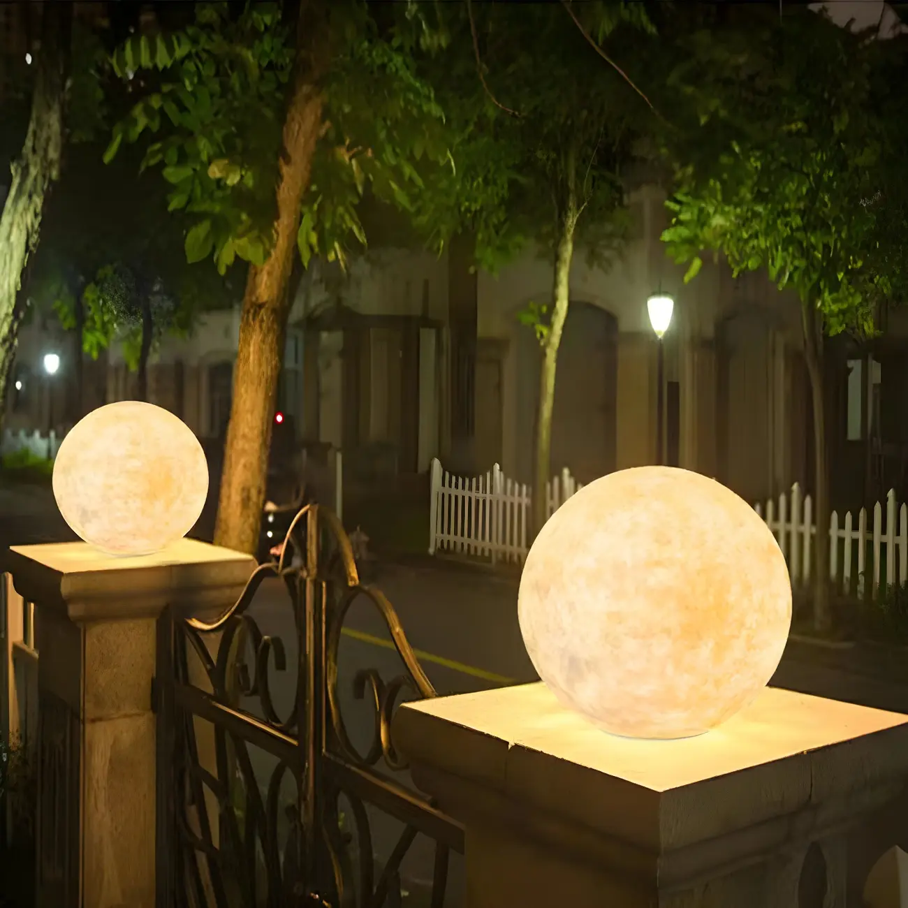 Wired White Resin Sphere Post Cap Light Image - 4 | homeyfad