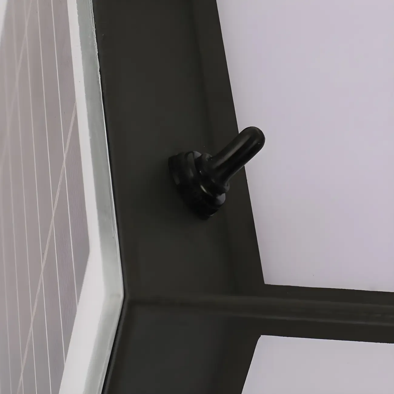 Simple Solar Black Metal Cube Post Cap Light Image - 9