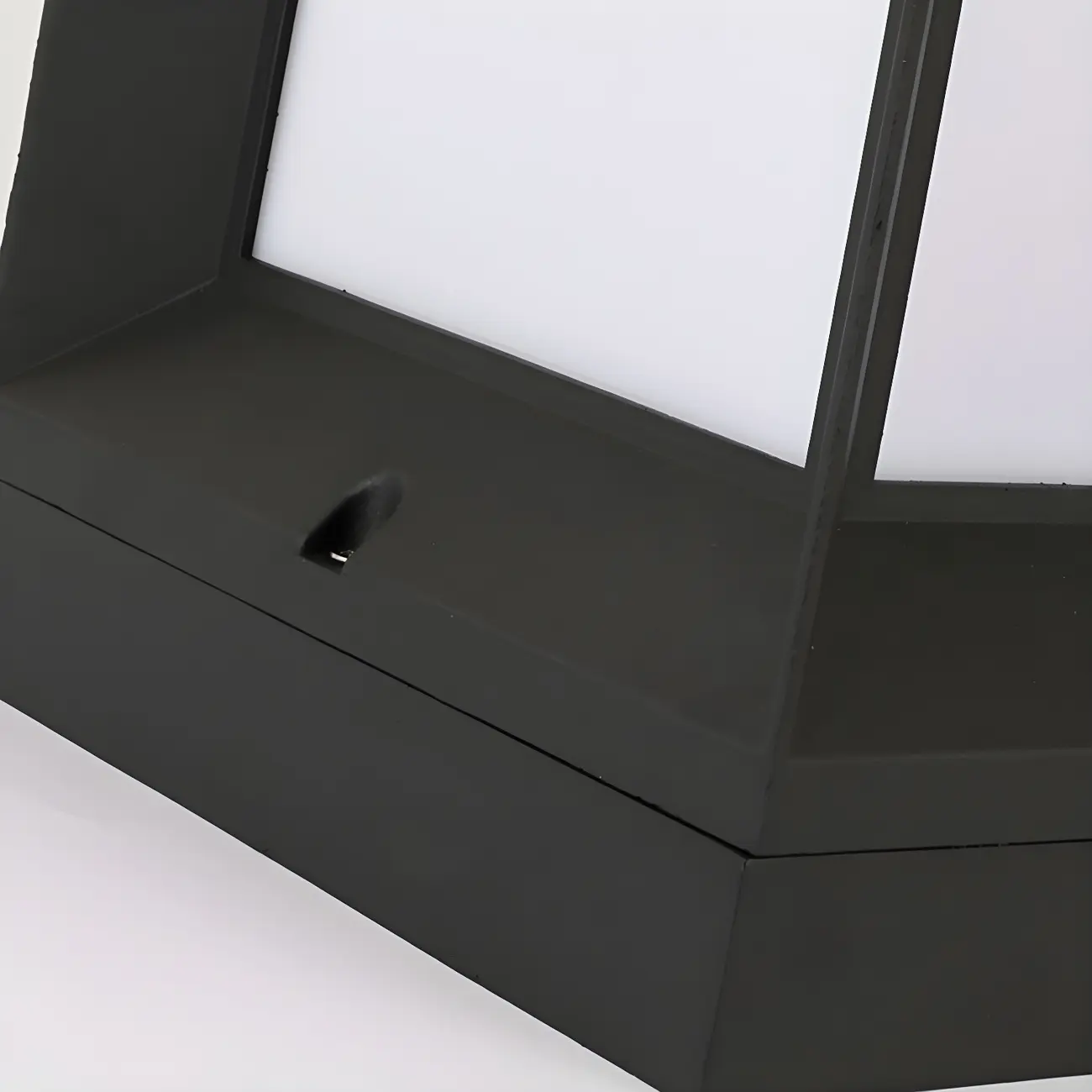 Simple Solar Black Metal Cube Post Cap Light Image - 10 | homeyfad