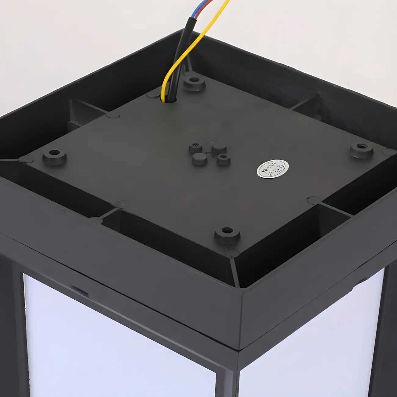 Simple Solar Black Metal Cube Post Cap Light Image - 11 | homeyfad